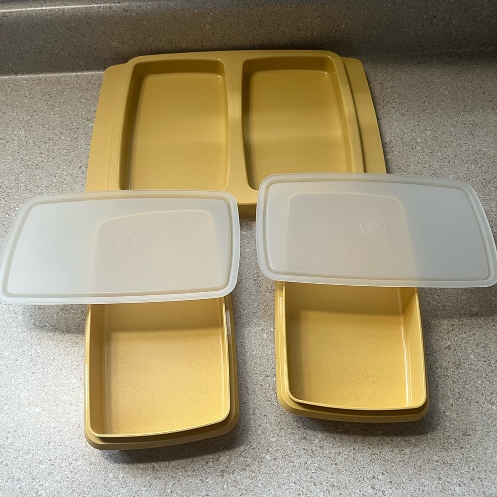 Vintage Tupperware- 5 PC